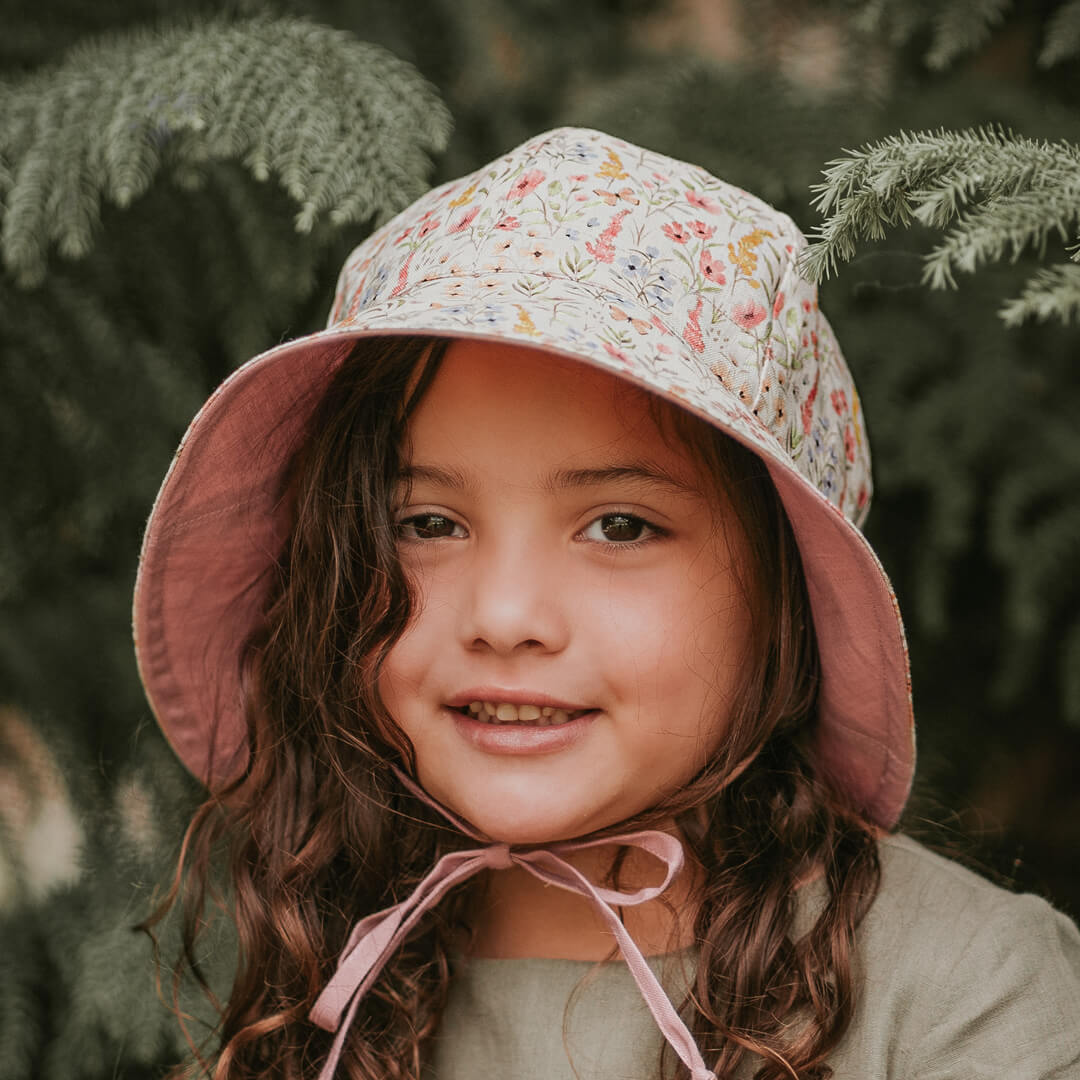 &#39;Wanderer&#39; Girls Panelled Bucket Sun Hat | Paris / Rosa