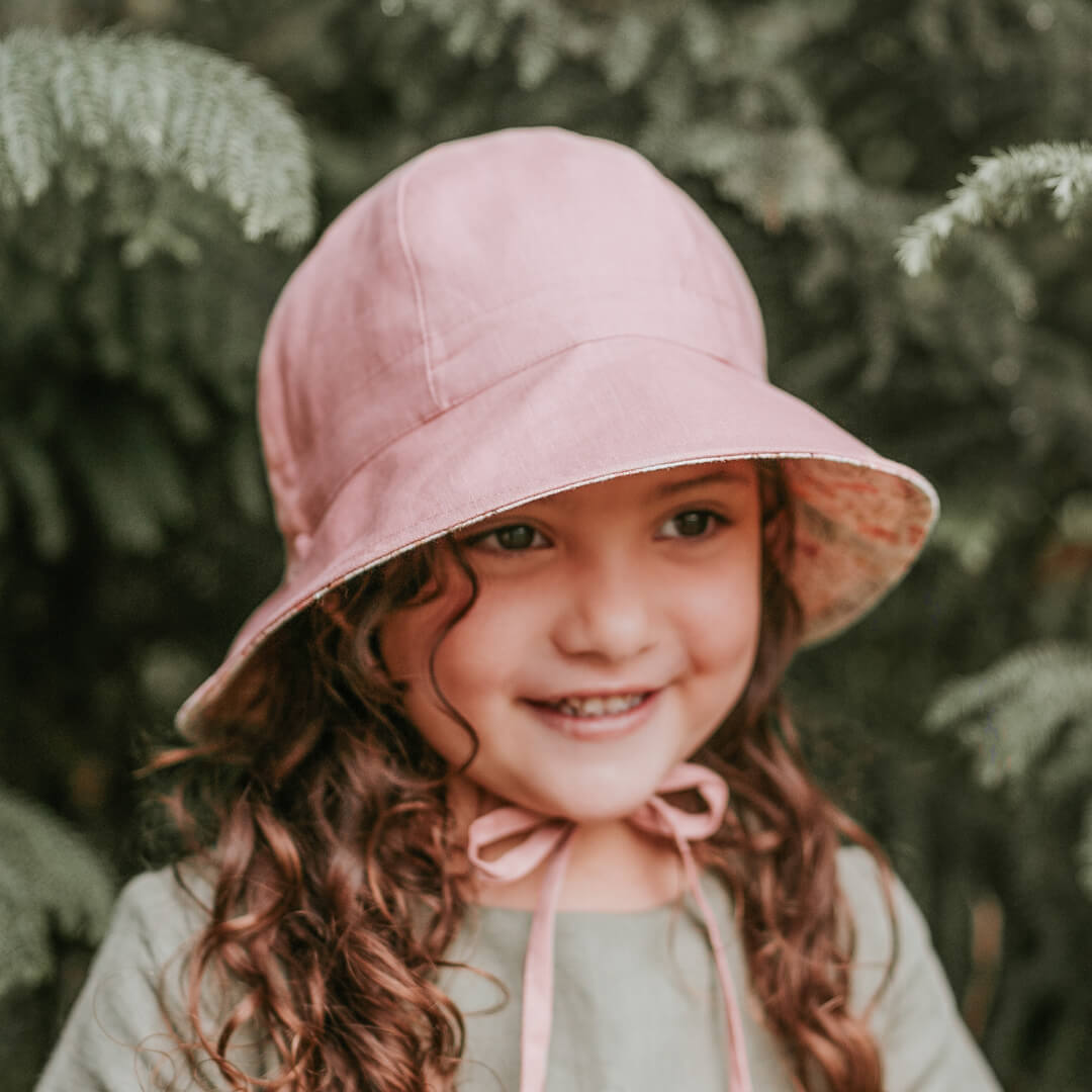 &#39;Wanderer&#39; Girls Panelled Bucket Sun Hat | Paris / Rosa